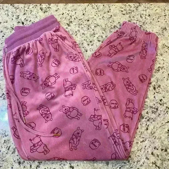 Disney Winnie the Pooh Women's Pajama Pants - Picture 1 of 3